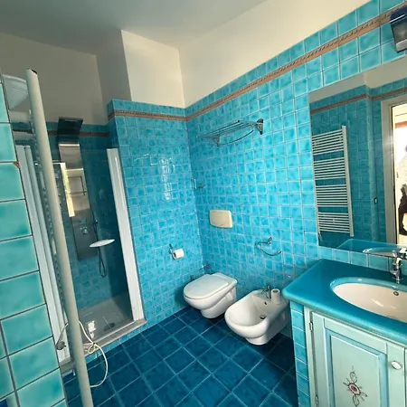 La Del Mare فندق مبيت وإفطار 3*