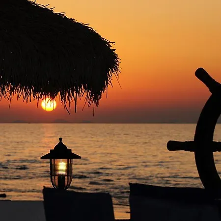La Del Mare 3*